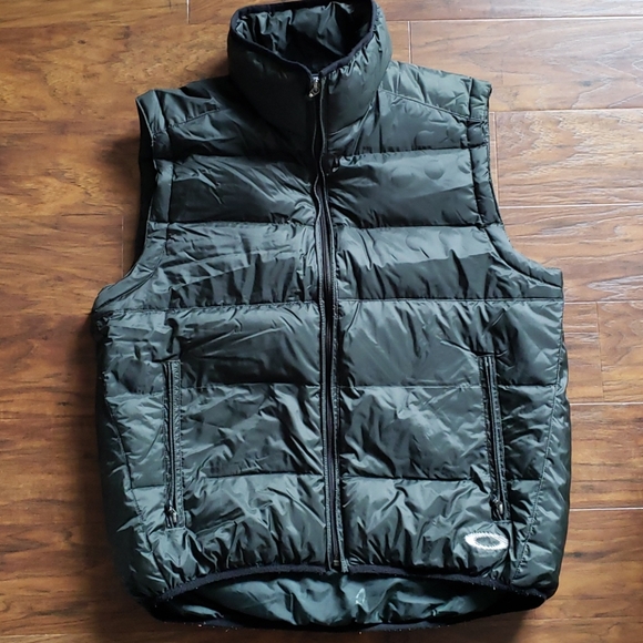 oakley down vest